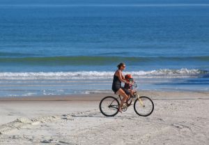 rower na plaży